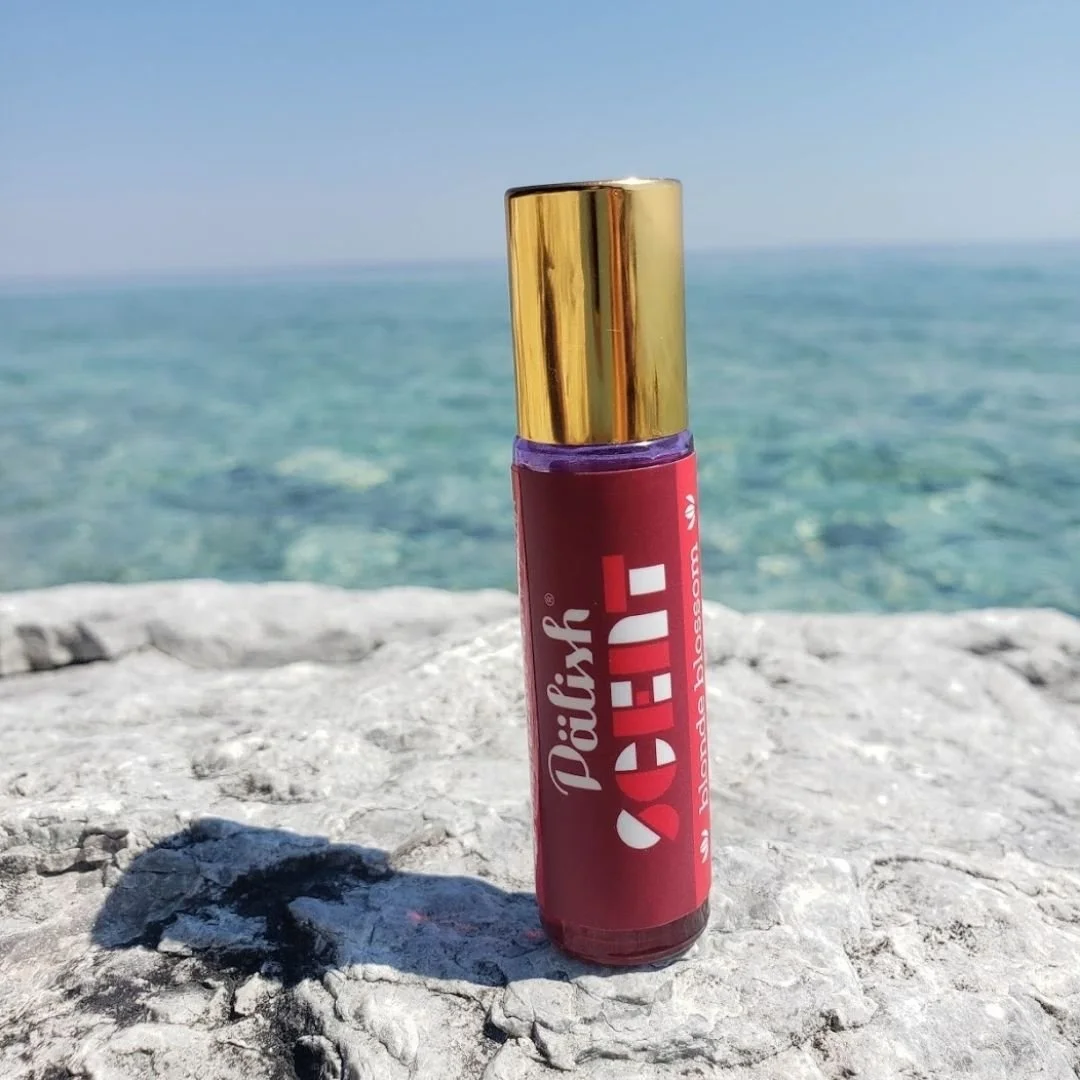 Huckleberry Jasmine Perfume Roll-On by Pälish – Fruity & Floral
